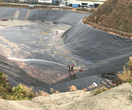 岭东废水池清理